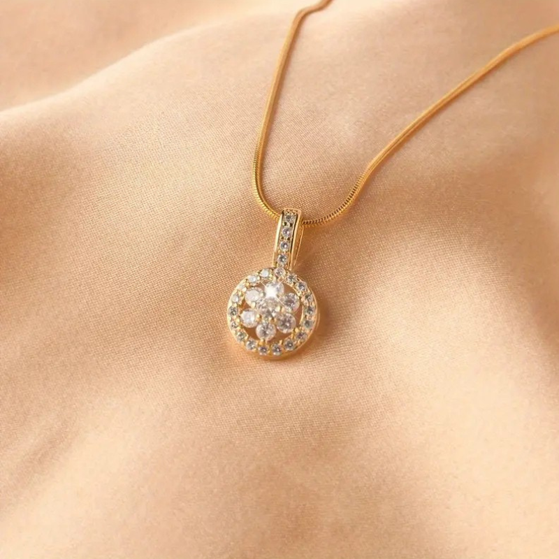 Strength and Faith Necklace | Together against breast cancer