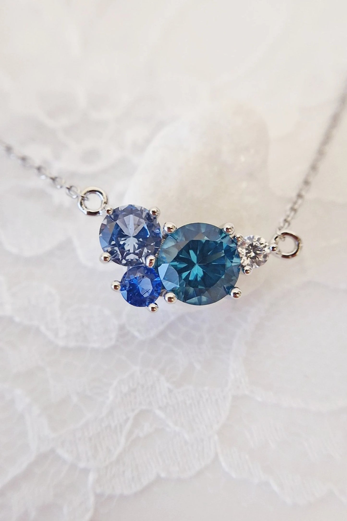 Elegant Gemstone Necklace | Together against Diabetes