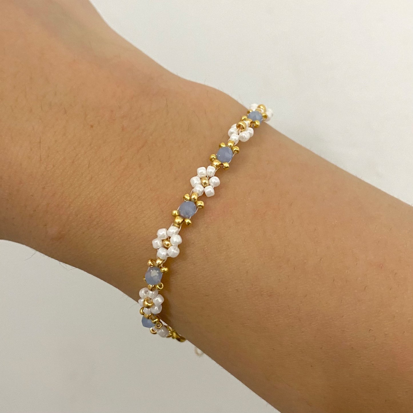 Elegant Flower Bracelet | Together against Diabetes
