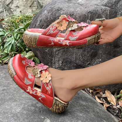Noelle™ – Red leather sandals with retro floral pattern