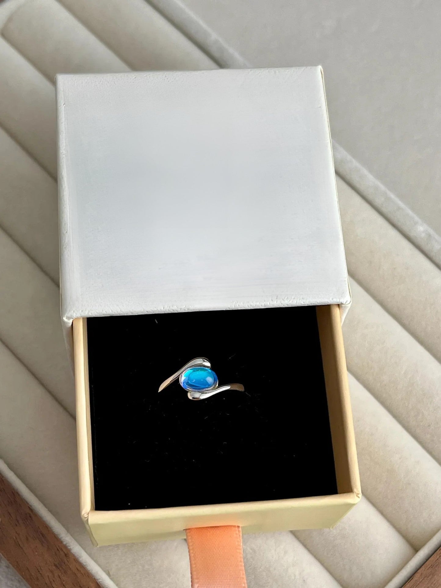 Moonlit Glow Ring | Together against Diabetes