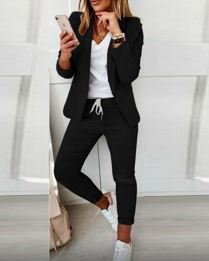 Jennica™ – Elegant blazer and trouser set