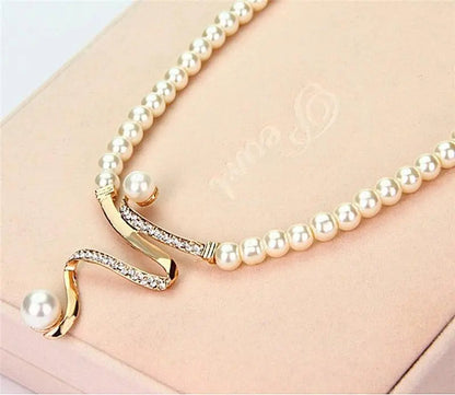 Liliane™ - Natural Pearl Necklace Set