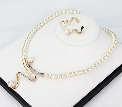 Liliane™ - Natural Pearl Necklace Set