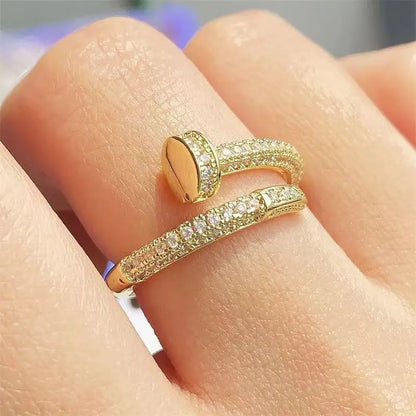 Nail-shaped Ring | Together against Breast Cancer