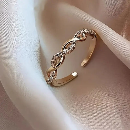Twisted elegance ring | Together against breast cancer